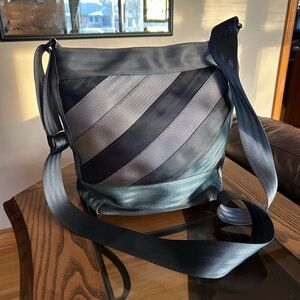 Canadian made seatbelt bag by duel D